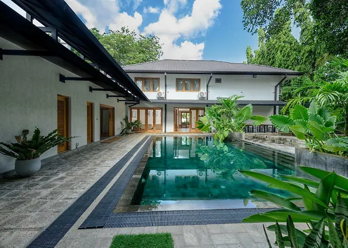 Aryana Boutique Hotel