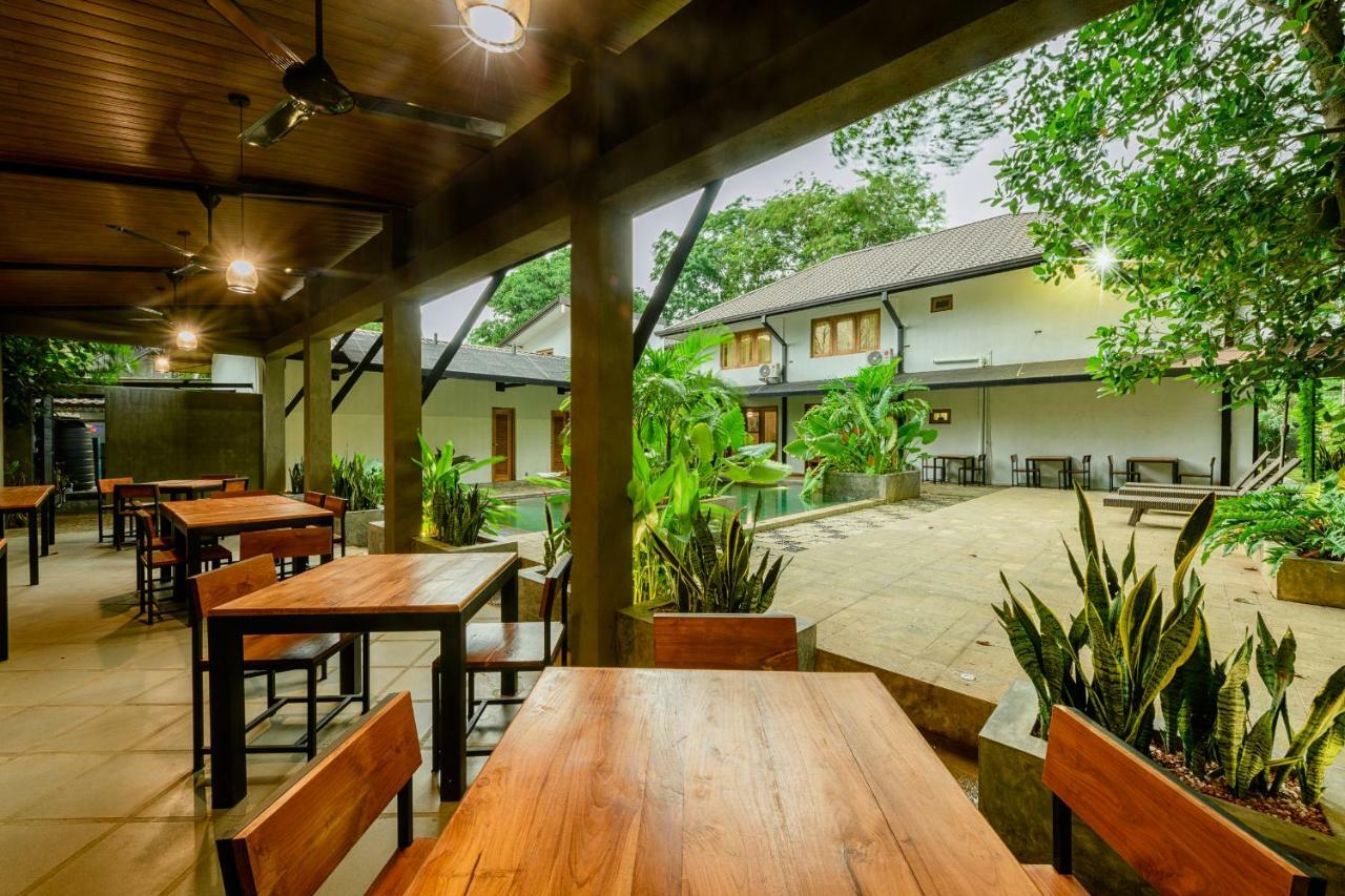 Hotel Aryana Boutique Anuradhapura